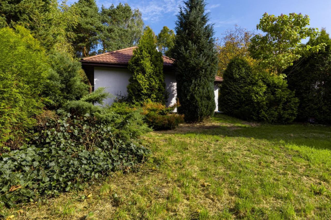 Villa Holiday House Cinema Experience Warsaw Michalowice By Renters Exterior foto